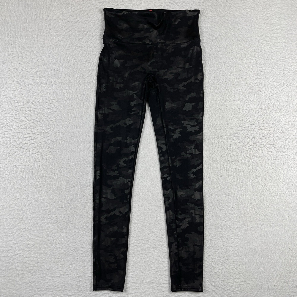 Spanx Leggings Womens Medium Faux Leather Camo Contoured Shaping Gym Yoga Casual